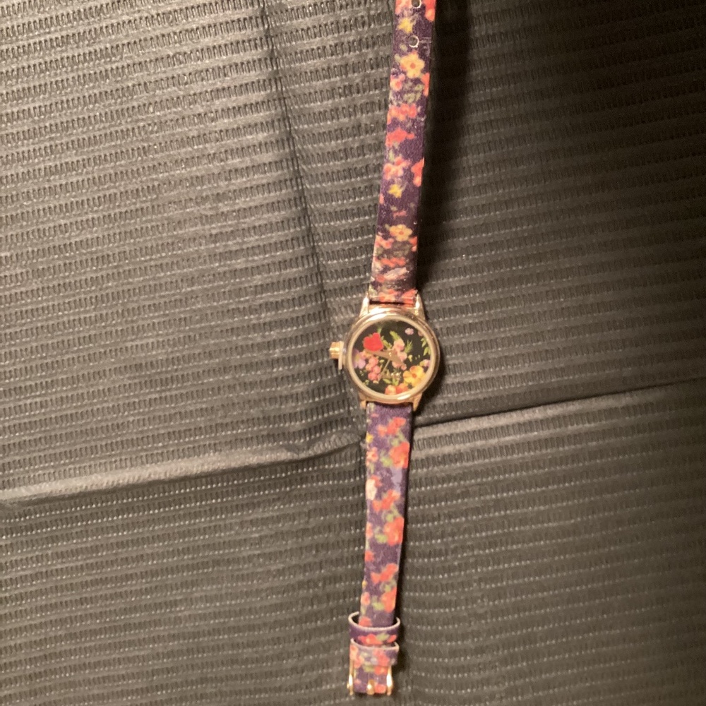 Vintage unworn Decree watch (crown tags still on)